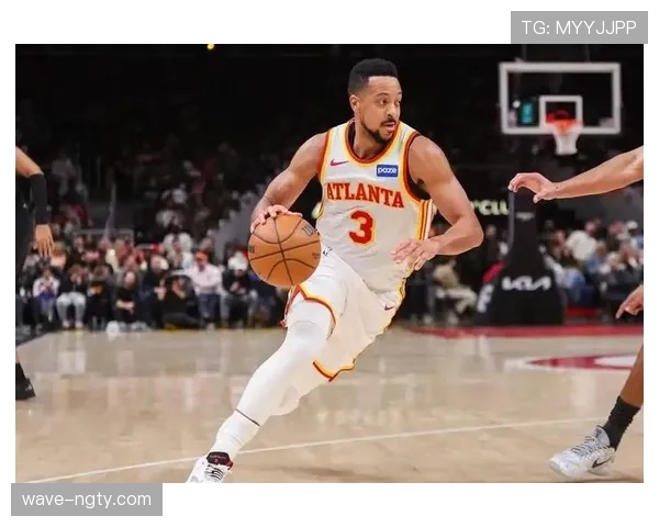 CJ·麦科勒姆三分拉开空间助力球队关键时刻得分爆发 CJ·麦科勒姆三分拉开空间助力球队关键时刻得分爆发