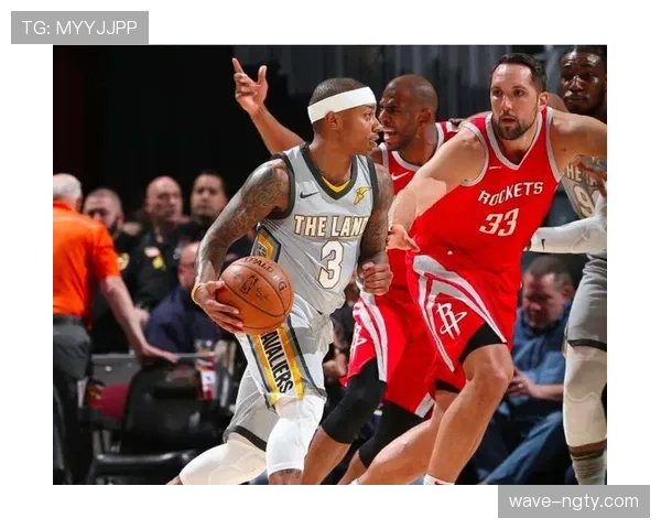 里瓦尔多回撤接应主导进攻，关键战盘活中场对比昔日锋线角色